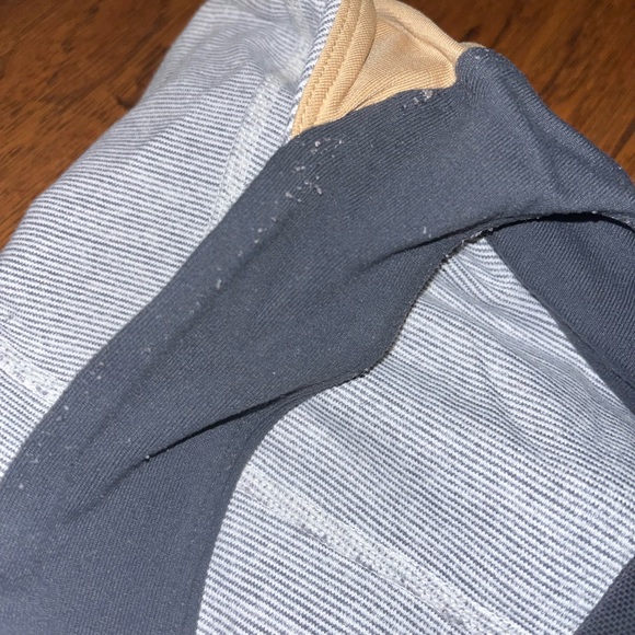 Lululemon tank - Picture 2 of 4